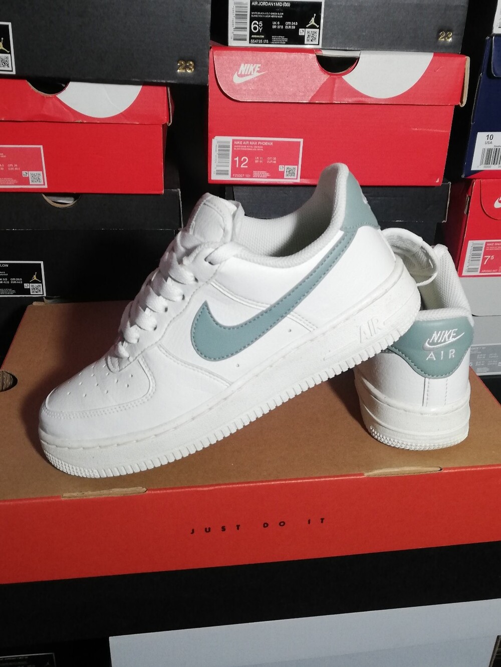 Nike Air Force1 white-sail-cement women size 7 good Condition "Used "